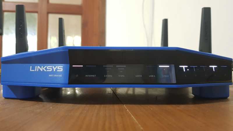 Linksys WRT 1900 AC V2